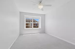 86 Lakeview Pl, Lake Zurich, IL 60047 - Photo 15