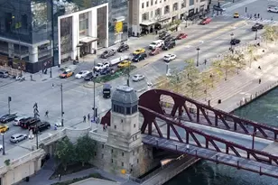 300 N State St, Chicago, IL 60654 - Photo 23