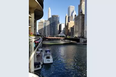 300 N State Street #4907, Chicago, IL 60654 - Photo 27