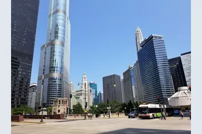 300 N State Street #4907, Chicago, IL 60654 - Photo 31