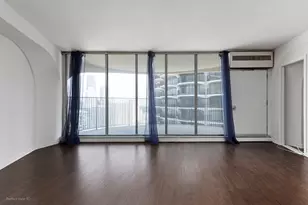300 N State St, Chicago, IL 60654 - Photo 5