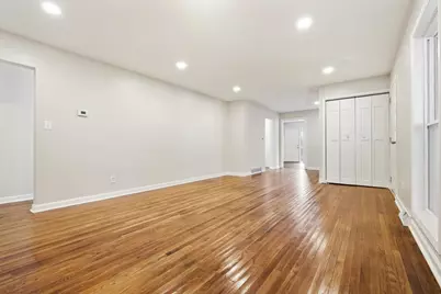 506 E College Avenue, Normal, IL 61761 - Photo 3
