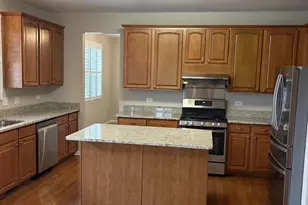 2912 Forest Creek Ln, Naperville, IL 60565 - Photo 9