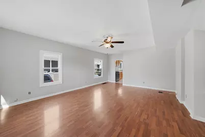 427 W Marion Street, Joliet, IL 60436 - Photo 3