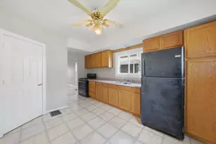 427 W Marion St, Joliet, IL 60436 - Photo 7