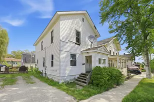 427 W Marion St, Joliet, IL 60436 - Photo 1
