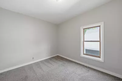427 W Marion Street, Joliet, IL 60436 - Photo 11