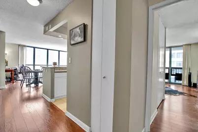 10 E Ontario Street #905, Chicago, IL 60611 - Photo 13