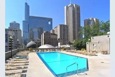 10 E Ontario Street #905, Chicago, IL 60611 - Photo 21