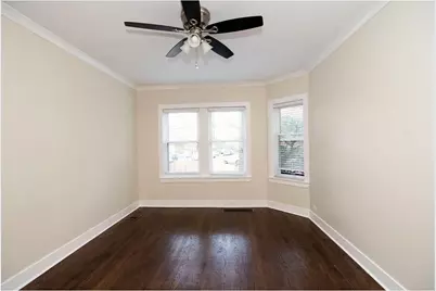 646.5 W Roscoe Avenue #1N, Chicago, IL 60657 - Photo 9