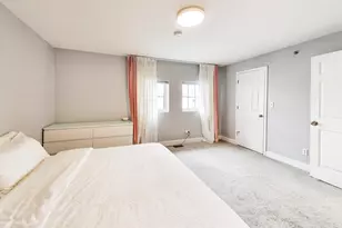 183 N East River Rd, Des Plaines, IL 60016 - Photo 11