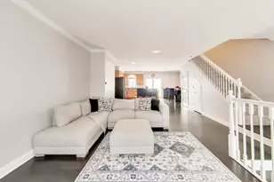 183 N East River Rd, Des Plaines, IL 60016 - Photo 3