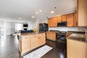 183 N East River Rd, Des Plaines, IL 60016 - Photo 7