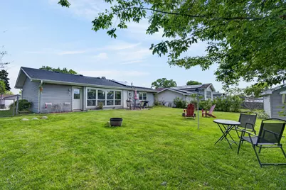 1345 Devonshire Lane, Hoffman Estates, IL 60169 - Photo 19