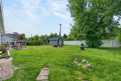 1345 Devonshire Lane, Hoffman Estates, IL 60169 - Photo 17