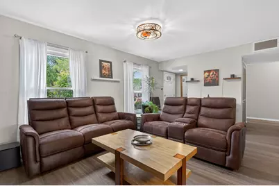1345 Devonshire Lane, Hoffman Estates, IL 60169 - Photo 3