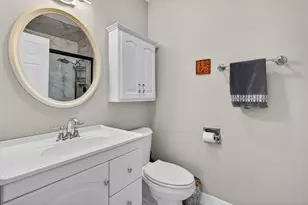 1345 Devonshire Ln, Hoffman Estates, IL 60169 - Photo 11