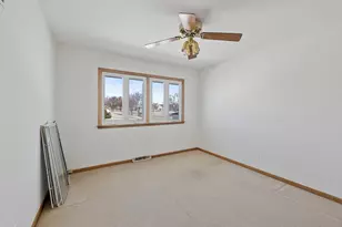 4738 N Potawatomie Ave, Chicago, IL 60656 - Photo 15