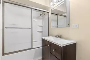 6325 N Sheridan Rd, Chicago, IL 60660 - Photo 9