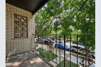 5470 W Higgins Avenue #2W, Chicago, IL 60630 - Photo 15