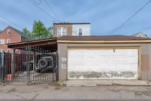 2233 S Trumbull Ave, Chicago, IL 60623 - Photo 27
