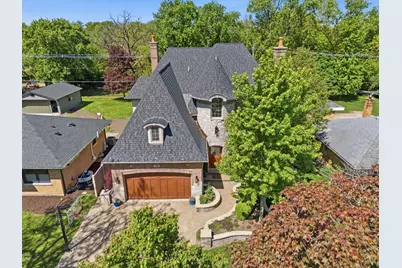 718 S Fairview Avenue, Elmhurst, IL 60126 - Photo 3