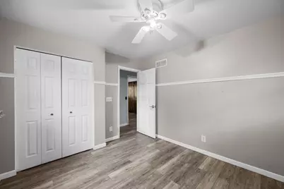 766 W 43rd Street, Davenport, IA 52806 - Photo 17
