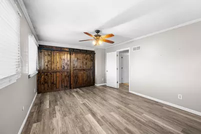 766 W 43rd Street, Davenport, IA 52806 - Photo 19