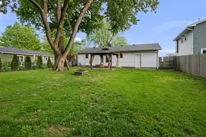 766 W 43rd Street, Davenport, IA 52806 - Photo 29