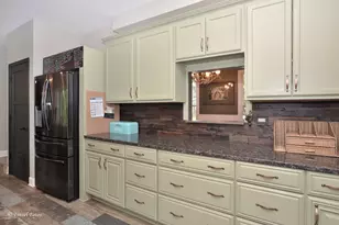 155 Salford Dr, Algonquin, IL 60102 - Photo 3