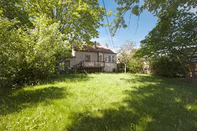 1349 Floresta, Crystal Lake, IL 60014 - Photo 15