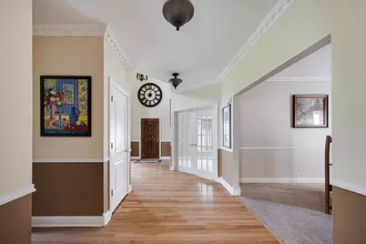 335 W Carriage Lane, Bensenville, IL 60106 - Photo 11