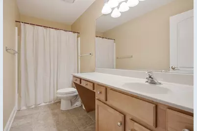 335 W Carriage Lane, Bensenville, IL 60106 - Photo 21