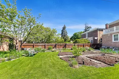 1902 Maple Avenue, Berwyn, IL 60402 - Photo 31