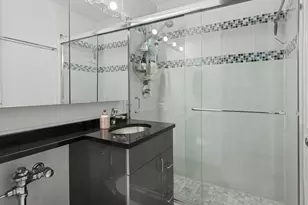 330 W Diversey Pkwy, Chicago, IL 60657 - Photo 17
