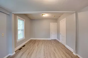 1108 Magnolia Ave, Joliet, IL 60432 - Photo 7