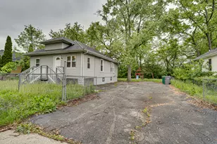 1108 Magnolia Ave, Joliet, IL 60432 - Photo 3