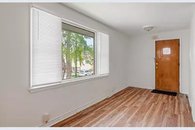 10633 S Avenue M, Chicago, IL 60617 - Photo 13