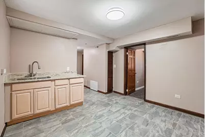 10633 S Avenue M, Chicago, IL 60617 - Photo 9