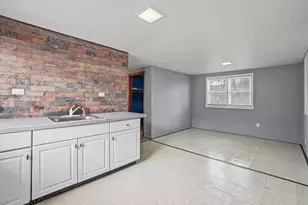 10633 S Ave M, Chicago, IL 60617 - Photo 29