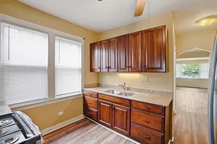 10633 S Ave M, Chicago, IL 60617 - Photo 17