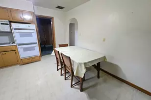426 Maxwell St, Beecher, IL 60401 - Photo 11