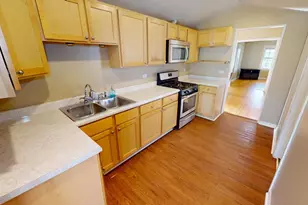 276 Morgan St, Elgin, IL 60123 - Photo 3