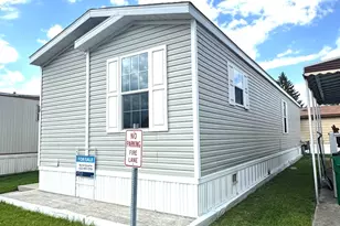 10 Cedar St, Countryside, IL 60525 - Photo 1