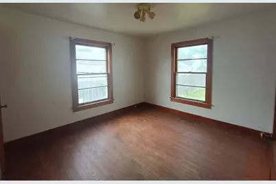 120 E Adams Street, Rushville, IL 62681 - Photo 7
