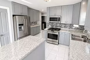 8356 S 78th Ave, Bridgeview, IL 60455 - Photo 15