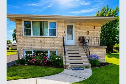 8356 S 78th Avenue, Bridgeview, IL 60455 - Photo 1