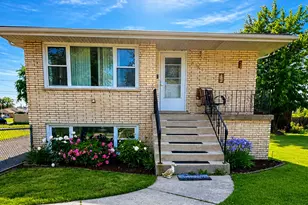 8356 S 78th Ave, Bridgeview, IL 60455 - Photo 1