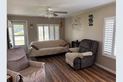 114 W Parrish Street, Benton, IL 62812 - Photo 11
