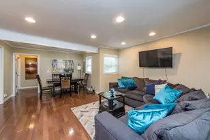 532 N Prospect Dr, Round Lake Park, IL 60073 - Photo 9